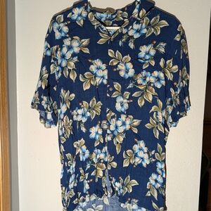 Men's Navy Blue Floral Short-Sleeve Button-Down Shirt